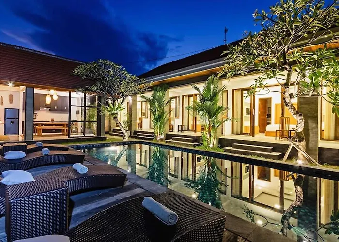 Aruna Batu Bolong Beauty 5 Bed Air/con Living